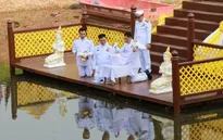 Thái Lan thu thập nước thiêng chuẩn bị cho lễ đăng quang Nhà vua