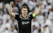 Huyền thoại Liverpool phán Van Dijk chưa phải hậu vệ hay nhất