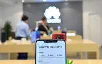Người dùng Anh ồ ạt "bán tháo" điện thoại Huawei sau lệnh cấm của Mỹ