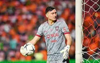 VIDEO: Pha sút bóng may mắn của Buriram United khiến thủ môn Văn Lâm bó tay