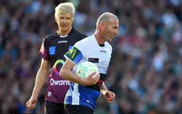 HLV Arsene Wenger "chấp" Zidane gần 30 tuổi vẫn sung sức trong trận cầu đặc biệt