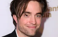 "Ma cà rồng" Robert Pattinson chính thức trở thành Người dơi mới