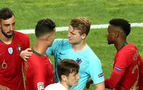 Ronaldo làm điều này khiến fan Man Utd buồn lòng sau chung kết Nations League