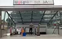 Nhà ga tàu điện ngầm có độ sâu bằng chiều cao tòa nhà 31 tầng