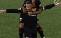 Rooney tái hiện siêu phẩm không thể tin được trên đất Mỹ