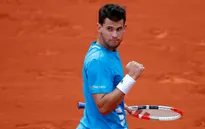 Thắng nghẹt thở Djokovic, Dominic Thiem thẳng tiến vào chung kết Pháp mở rộng 2019