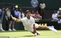 125 phút kịch chiến, Novak Djokovic tiến vào vòng 2 Wimbledon 2019