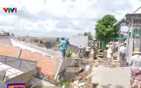 Sạt lở nhấn chìm 5 căn nhà, người dân may mắn thoát nạn