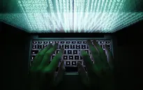 Phương Tây tấn công vào "Google" của Nga để theo dõi các tài khoản người dùng