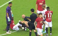 Man Utd trả giá đắt cho chiến thắng trước Tottenham