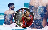 Sao Liverpool khoe tác phẩm nghệ thuật cực "độc" trên lưng