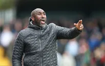 Sol Campbell chia tay CLB Macclesfield Town vì vấn đề đãi ngộ