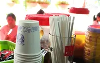 Vịnh Hạ Long nói không với rác thải nhựa 1 lần: Chuyện có dễ?