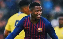 Hàng công Barcelona "thủng", sao trẻ 16 tuổi có cơ hội đá thay Messi