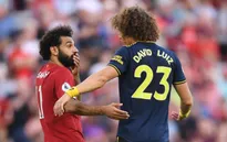 "Tội đồ" Arsenal: Tôi không kéo áo, chỉ đặt tay trúng áo Salah