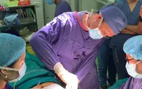 Một phụ nữ ở Lạng Sơn bị biến chứng nặng sau khi nâng ngực