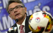 HLV Philippe Troussier sẽ dẫn dắt U19 Việt Nam so tài với U19 Thái Lan
