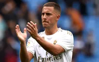 Phô diễn quá đà, Eden Hazard bị bạn thân "nắn gân"