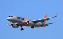Máy bay Jetstar Australia hạ cánh khẩn cấp