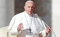 Giáo hoàng Francis bị mắc kẹt trong thang máy ở Vatican