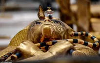 Chiêm ngưỡng quách nạm vàng của Pharaoh Ai Cập Tutankhamun