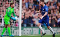 "Hàng hớ" hóa người hùng: Sao Chelsea nói gì?