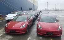 Trung Quốc miễn thuế xe điện Tesla