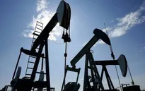 OPEC+ cam kết không tăng giá dầu