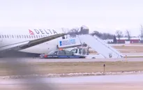 Máy bay Delta Air Lines trượt khỏi đường băng