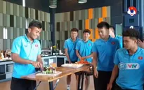 VIDEO: U23 Việt Nam chúc mừng sinh nhật thủ môn Y Eli Niê