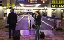 Singapore - Malaysia mở cửa biên giới cho một số hoạt động đi lại