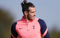 Tỏa sáng trên sân tập, Gareth Bale chờ ngày tái xuất