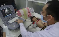 Trái tim cho em khám tầm soát tim bẩm sinh cho gần 1.500 trẻ em tại Phú Yên