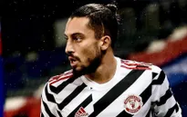 Tân binh Alex Telles của Manchester United nhiễm COVID-19
