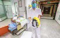 Báo động khẩn cấp về y tế, Bỉ "phong tỏa nghiêm ngặt" toàn quốc trong 6 tuần