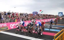 Arnaud Demare về nhất chặng 4 Giro d’Italia 2020