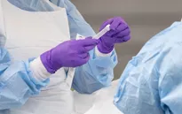 Vaccine COVID-19 của Pfizer và BioNTech cho hiệu quả thử nghiệm lên tới hơn 90%
