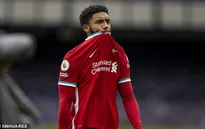 Joe Gomez chấn thương nặng, Liverpool đau đầu vì hàng thủ