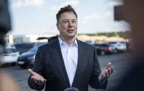 Vừa vượt qua Mark Zuckerberg, Elon Musk lại sắp soán vị trí giàu thứ hai thế giới của Bill Gates