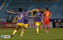 VIDEO: Quang Hải volley lập siêu phẩm vào lưới CLB Sài Gòn