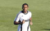 Robinho lĩnh án 9 năm tù