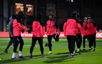 Liverpool thi đấu mà chẳng có thời gian tập luyện