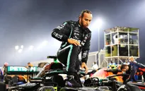 Lewis Hamilton được phong tước "hiệp sĩ"