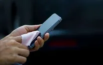 Phòng, chống dịch Corona: Làm sạch smartphone thế nào cho đúng?