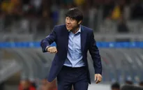 HLV Shin Tae Yong chê cầu thủ Indonesia đá bóng không bằng... học sinh