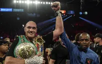 Hạ knock-out Deontay Wilder, Tyson Fury giành đai WBC hạng nặng thế giới