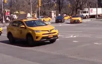 Taxi New York (Mỹ) gặp khó khăn vì dịch COVID-19