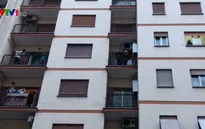 Người dân Italy đồng lòng đẩy lùi dịch COVID-19
