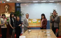 Trao tặng 30.000 khẩu trang tới các điểm nóng chống dịch COVID-19