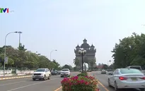 Lào ngừng cấp thị thực cho du khách nước ngoài